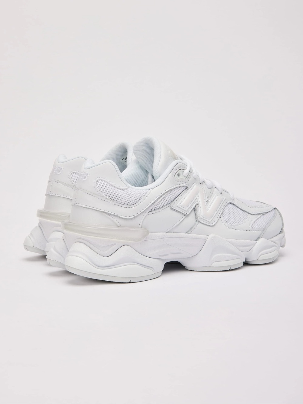 New Balance 9060 Triple White RARE NWT - Picture 7 of 8